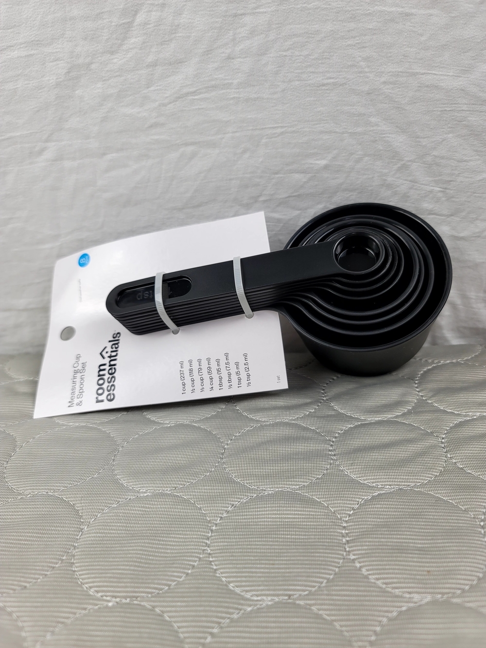 Room Essentials Black Measuring Cup & Spoon Set NWT